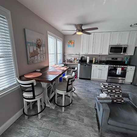 Beach Block Parking Modern Decor Porch Brigantine Exterior photo