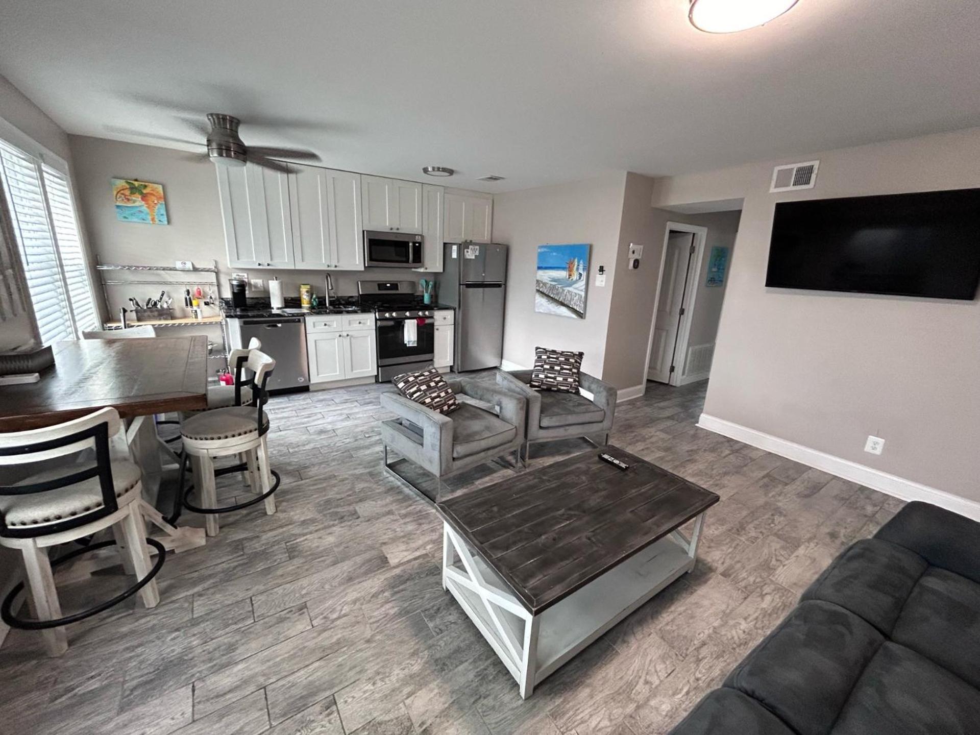 Beach Block Parking Modern Decor Porch Brigantine Exterior photo
