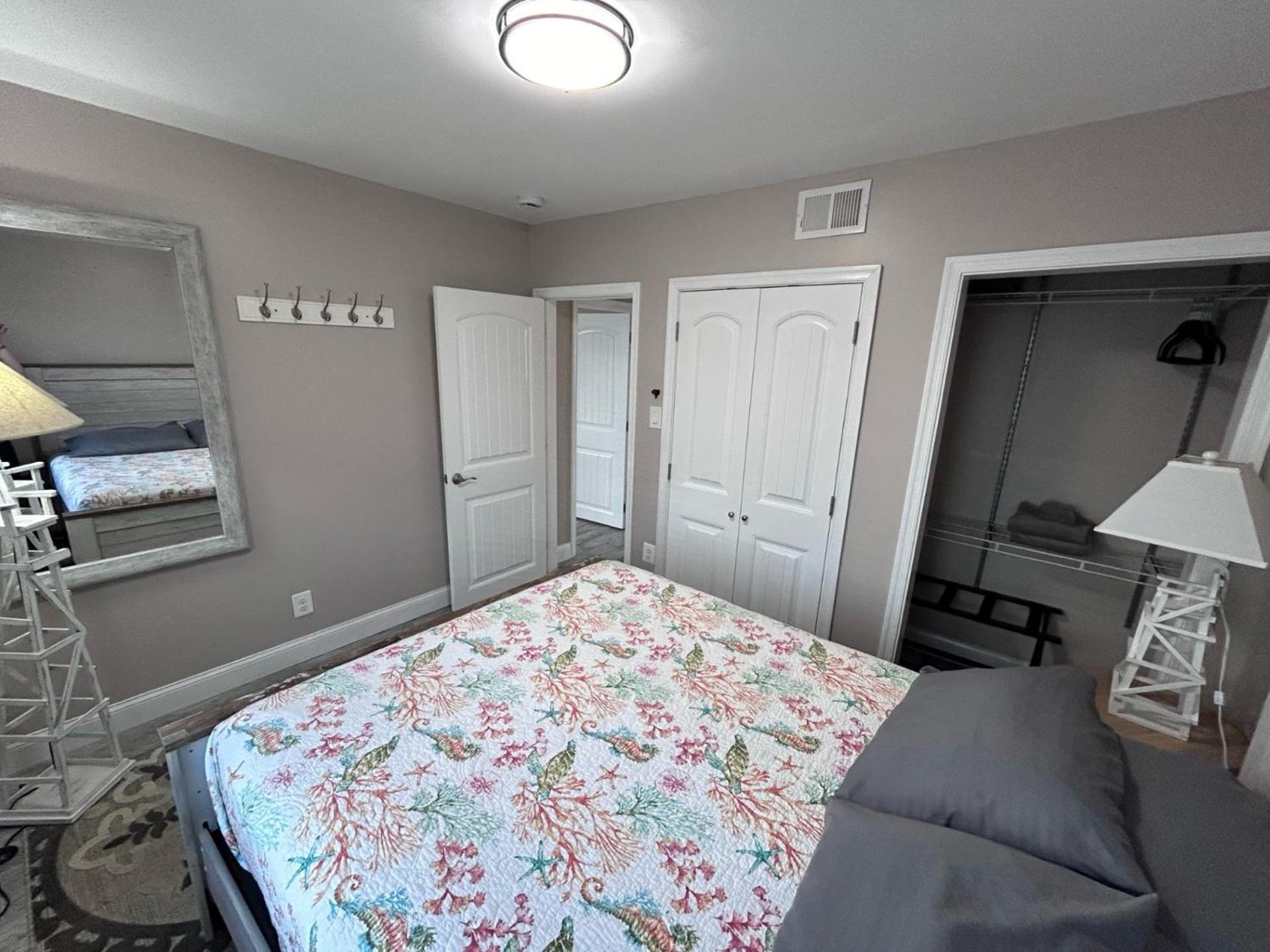 Beach Block Parking Modern Decor Porch Brigantine Exterior photo